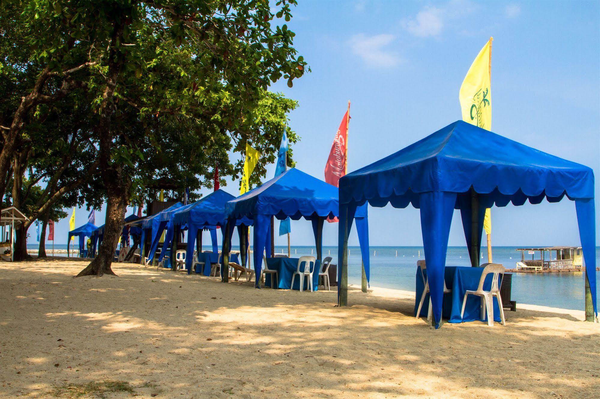 Matabungkay Beach Hotel Lian Buitenkant foto